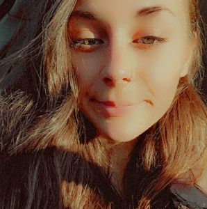 Hi I'm Sydney 😊☀️